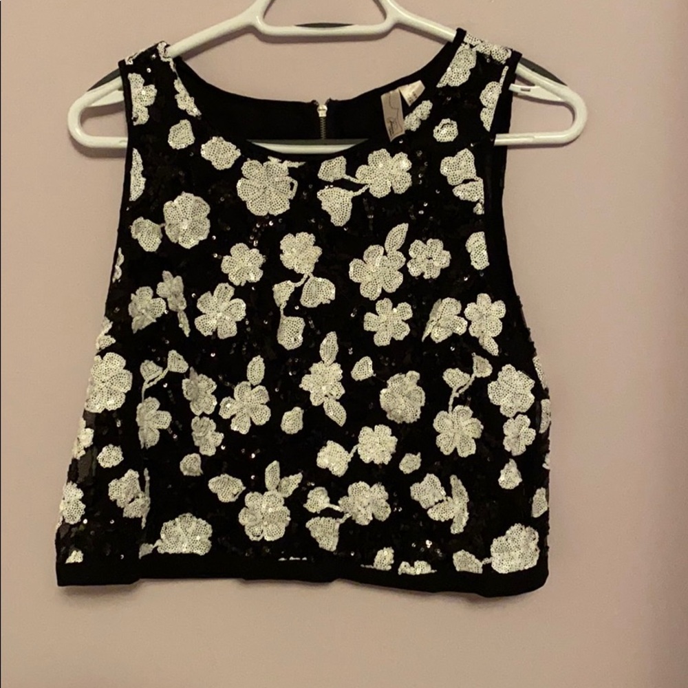 Forever 21 Sequin Top Size M